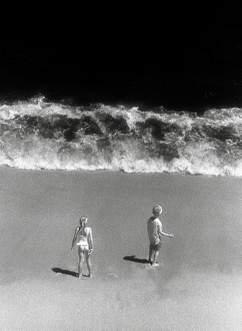 facing_the_wave.jpg